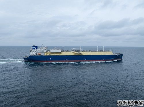 在"华山"号建造过程中,沪东中华以最高标准最严要求,全力聚焦"船坞